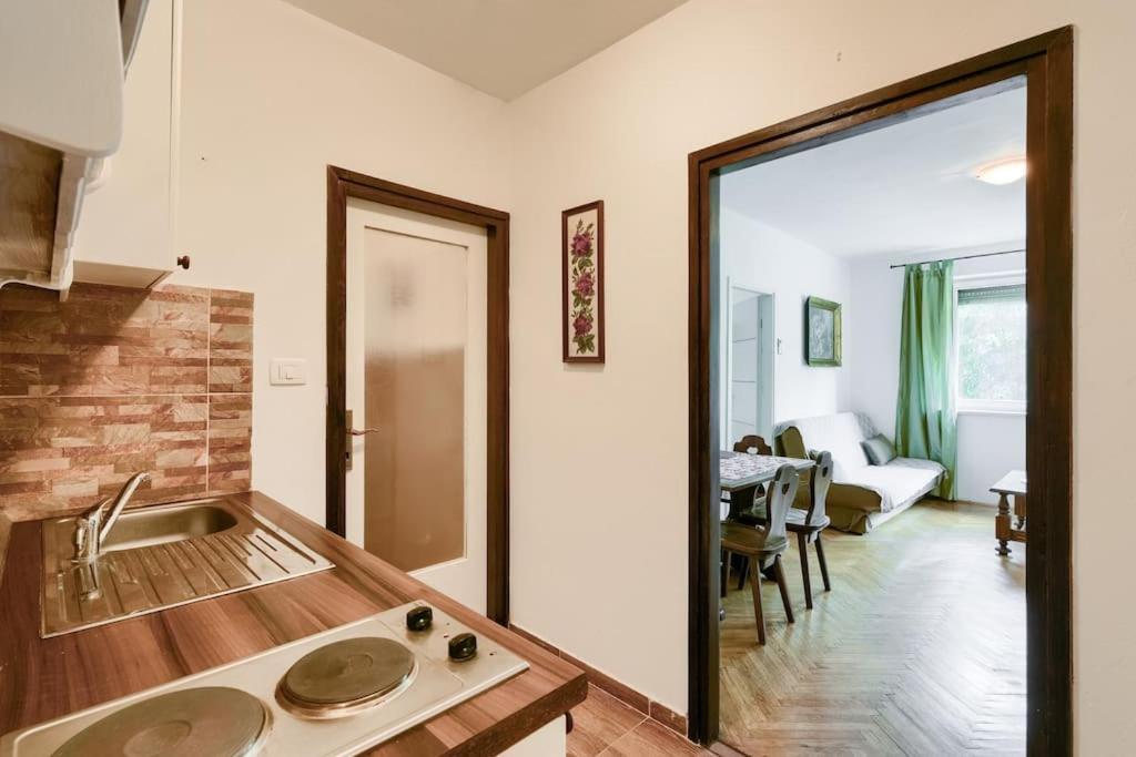 شقة زادار  في Apartman Legacy المظهر الخارجي الصورة